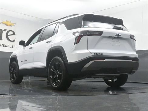 New 2026 Chevrolet Equinox LT w/ Midnight Edition image 5