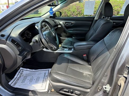 Used 2015 Nissan Altima 3.5 SL FWD image 5