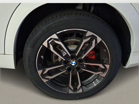 New 2026 BMW X2 xDrive28i w/ M Sport Package AWD/4WD image 4