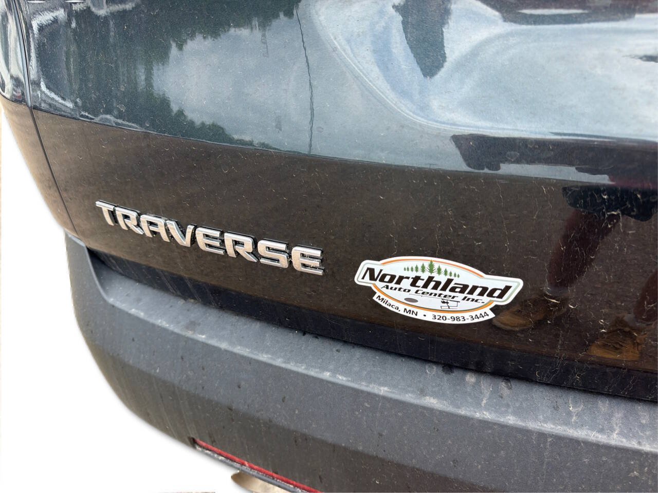 Used 2018 Chevrolet Traverse LT w/ LPO, 'HIT The Road' Package FWD image 21