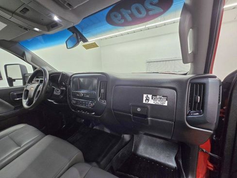 Used 2019 Chevrolet Silverado 2500 W/T w/ WT Convenience Package RWD image 22