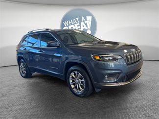 Used 2019 Jeep Cherokee Latitude Plus w/ Cold Weather Group image 1