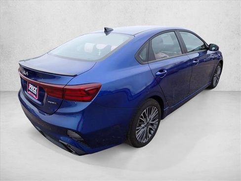 Used 2024 Kia Forte GT-Line w/ GT-Line Premium Package image 4