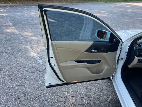 Used 2014 Honda Accord EX-L image 14