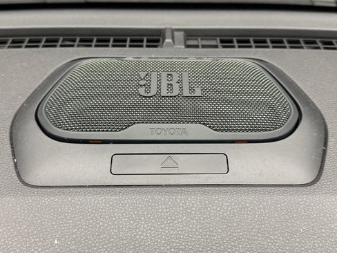 Used 2024 Toyota Tacoma TRD Sport w/ TRD Sport Upgrade Package image 17