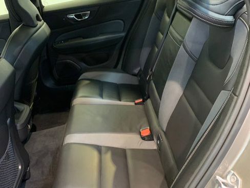 Used 2019 Volvo S60 T6 R-Design AWD/4WD image 36