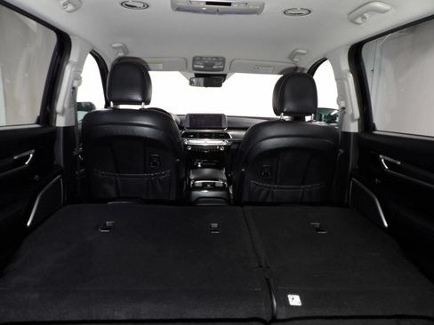 Used 2022 Kia Telluride LX FWD image 10