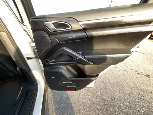 Used 2013 Porsche Cayenne AWD/4WD image 33