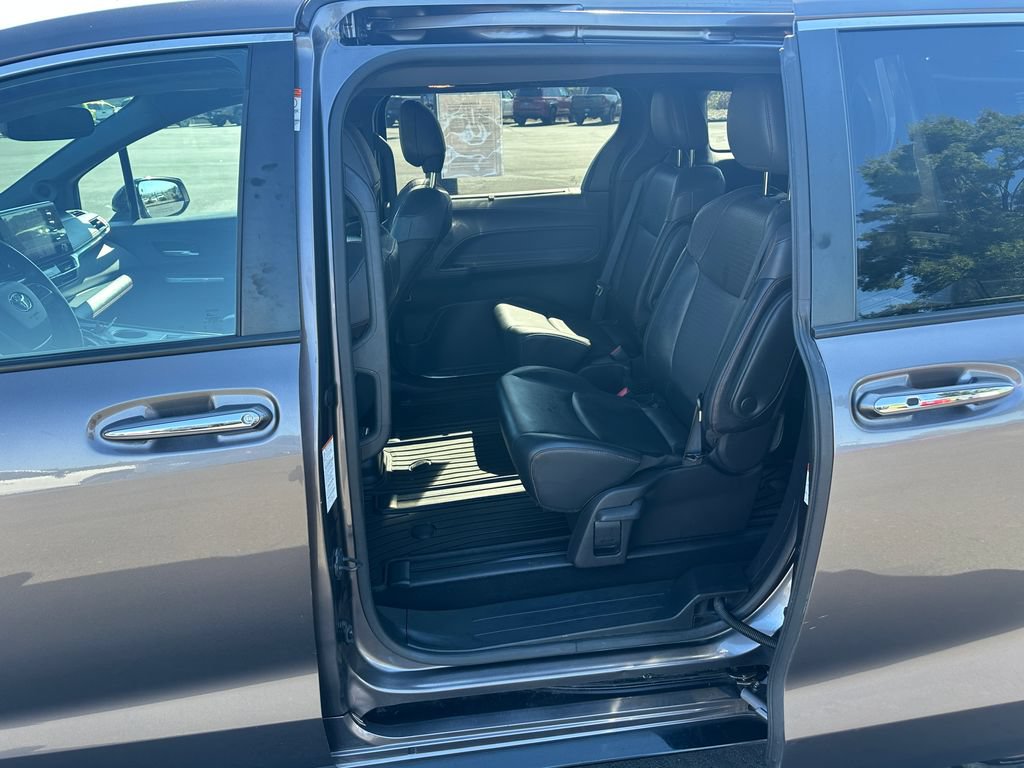 Used 2022 Toyota Sienna XSE w/ XSE Plus Package FWD image 14