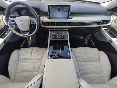 Used 2022 Lincoln Aviator Black Label Grand Touring w/ Class IV Trailer Tow Package AWD/4WD image 18