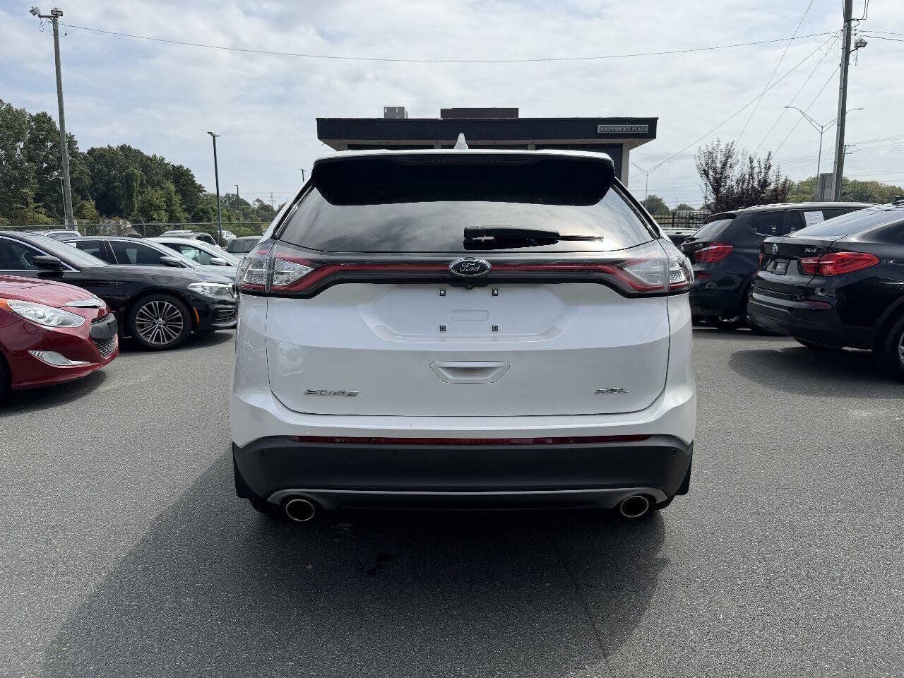 Used 2017 Ford Edge SEL w/ Equipment Group 201A FWD image 6