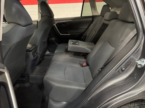 Certified 2025 Toyota RAV4 LE AWD/4WD image 16