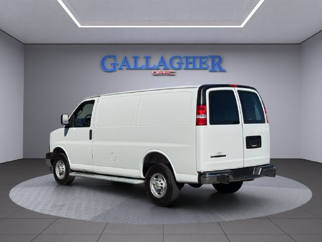 Used 2025 Chevrolet Express 2500 w/ Driver Convenience Package RWD image 7