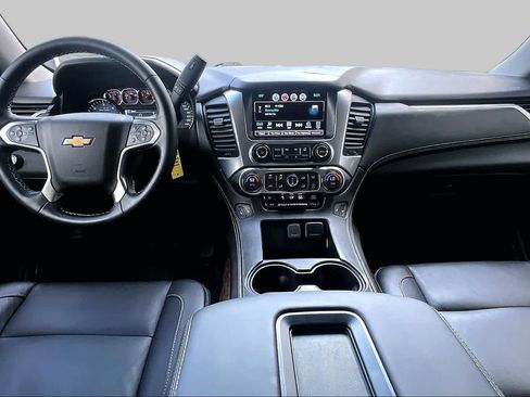 Used 2019 Chevrolet Tahoe LT w/ Off-Road Package AWD/4WD image 14