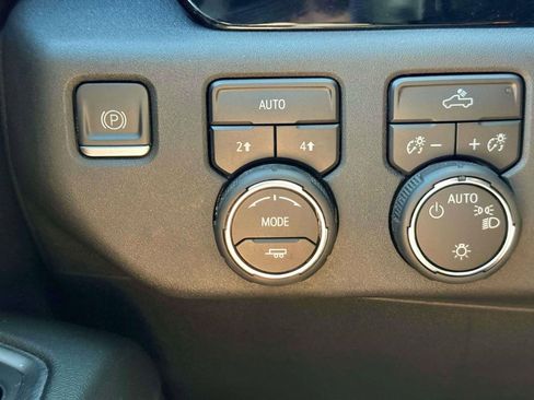 Used 2024 Chevrolet Silverado 1500 LT AWD/4WD image 19