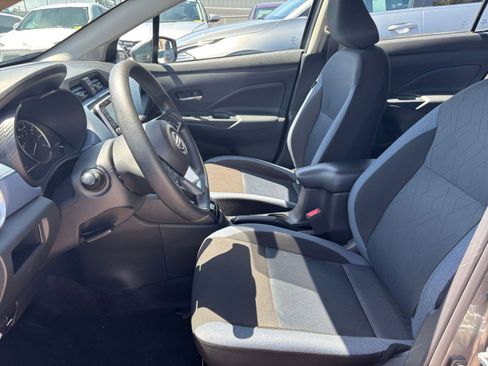 Used 2025 Nissan Versa SV FWD image 24
