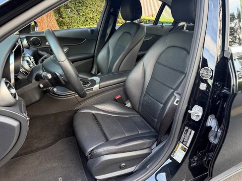 Used 2017 Mercedes-Benz C 300 Sedan image 14