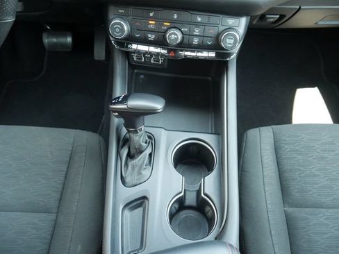Used 2025 Dodge Durango GT AWD/4WD image 24
