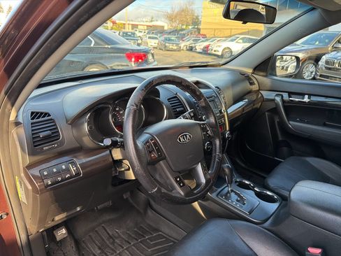 Used 2011 Kia Sorento EX image 30