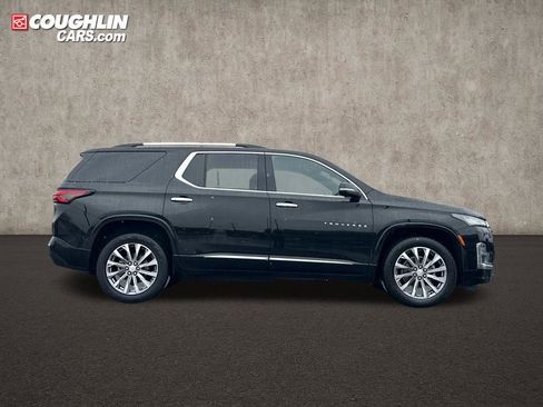 Used 2023 Chevrolet Traverse Premier image 8