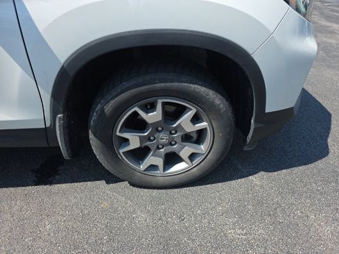 Used 2023 Honda Passport TrailSport image 9
