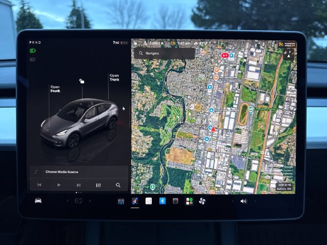 Used 2025 Tesla Model Y Long Range RWD image 23