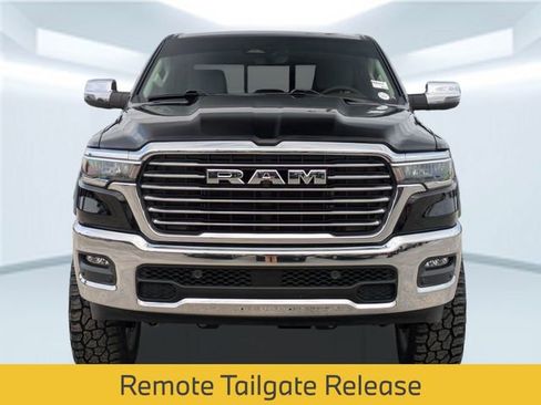 Used 2025 RAM 1500 Laramie image 11