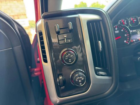 Used 2015 GMC Sierra 1500 SLT w/ SLT Crew Cab Value Package image 17