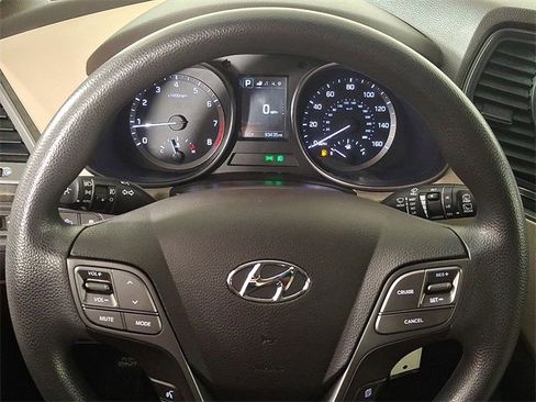 Used 2017 Hyundai Santa Fe Sport image 20