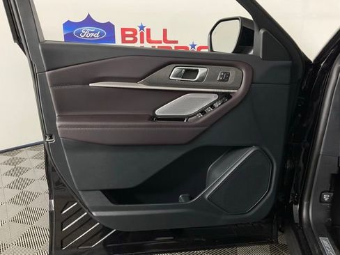 New 2026 Ford Explorer Platinum image 12