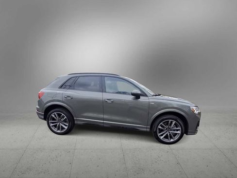 Used 2025 Audi Q3 2.0T Premium w/ Convenience Package image 9