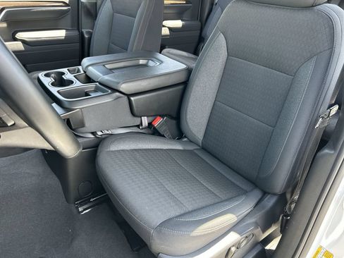Used 2026 GMC Sierra 1500 SLE AWD/4WD image 19