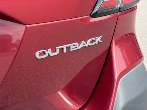 Used 2020 Subaru Outback Limited image 11