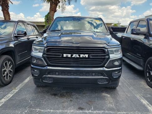 Used 2023 RAM 1500 Laramie AWD/4WD image 2