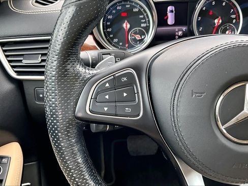 Used 2019 Mercedes-Benz GLS 550 4MATIC image 24