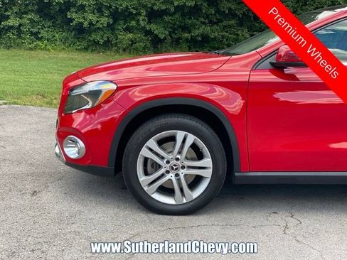 Used 2020 Mercedes-Benz GLA 250 4MATIC image 10