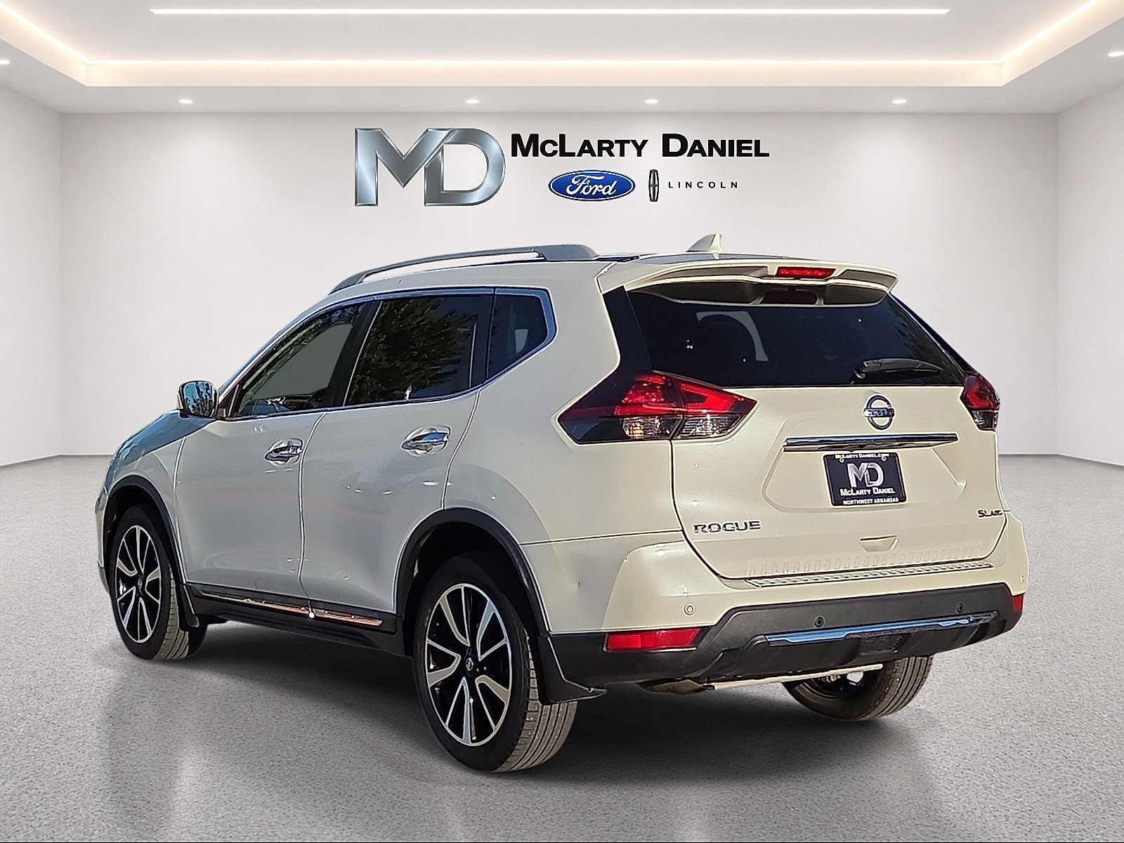 Used 2020 Nissan Rogue SL w/ Premium Package AWD/4WD image 4