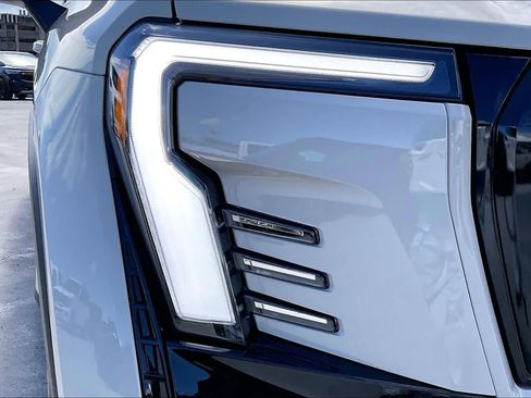 Used 2026 GMC Sierra EV Elevation AWD/4WD image 31