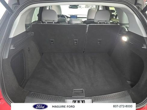 Used 2021 Lincoln Corsair AWD w/ Premium Package image 7