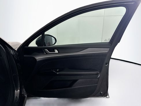 Used 2025 Kia K5 LXS image 30