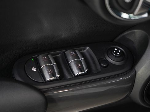 Used 2017 MINI Cooper 4-Door Hardtop FWD image 20