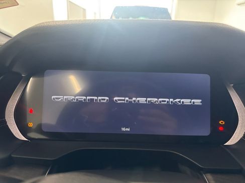 New 2026 Jeep Grand Cherokee L Limited AWD/4WD image 15
