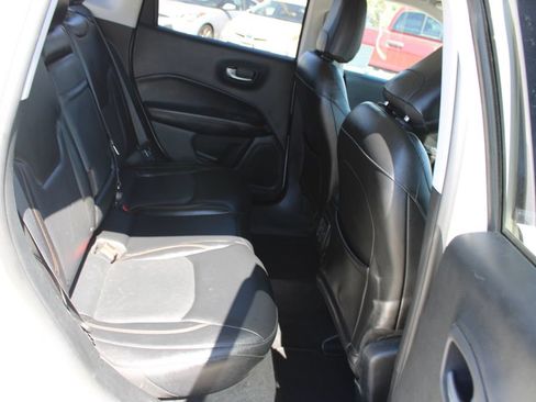 Used 2018 Jeep Compass Limited w/ Safe & Security Group AWD/4WD image 12