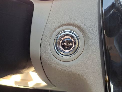 Used 2021 Mercedes-Benz C 300 Sedan image 27