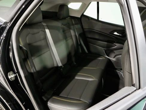 Used 2024 Chevrolet Trax ACTIV w/ Sunroof Package image 29