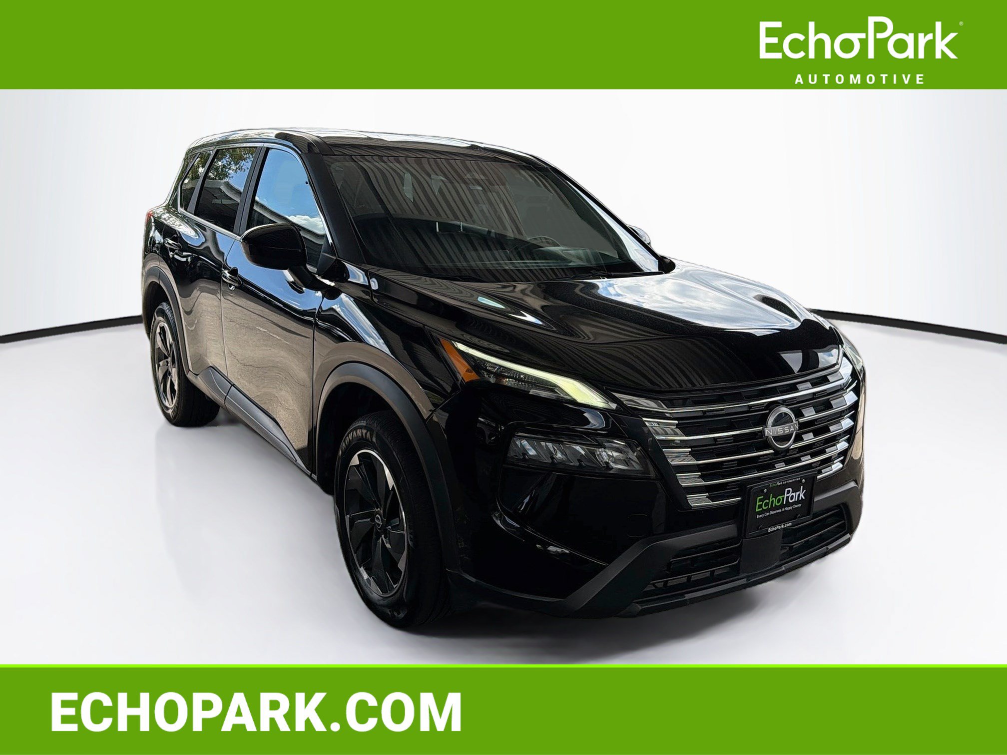 Used 2025 Nissan Rogue SV AWD/4WD image 1