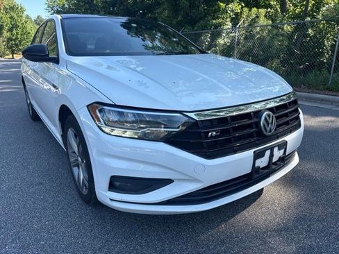 Used 2019 Volkswagen Jetta R-Line FWD image 3