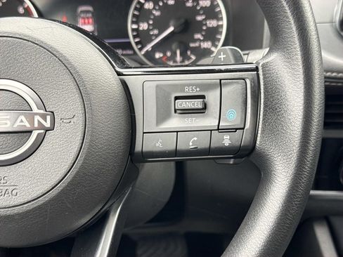 Used 2023 Nissan Rogue SV image 13