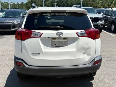 Used 2014 Toyota RAV4 LE FWD image 4