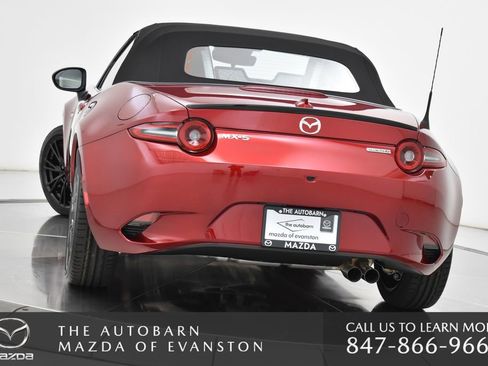 New 2026 MAZDA MX-5 Miata Club w/ Weather Package RWD image 9